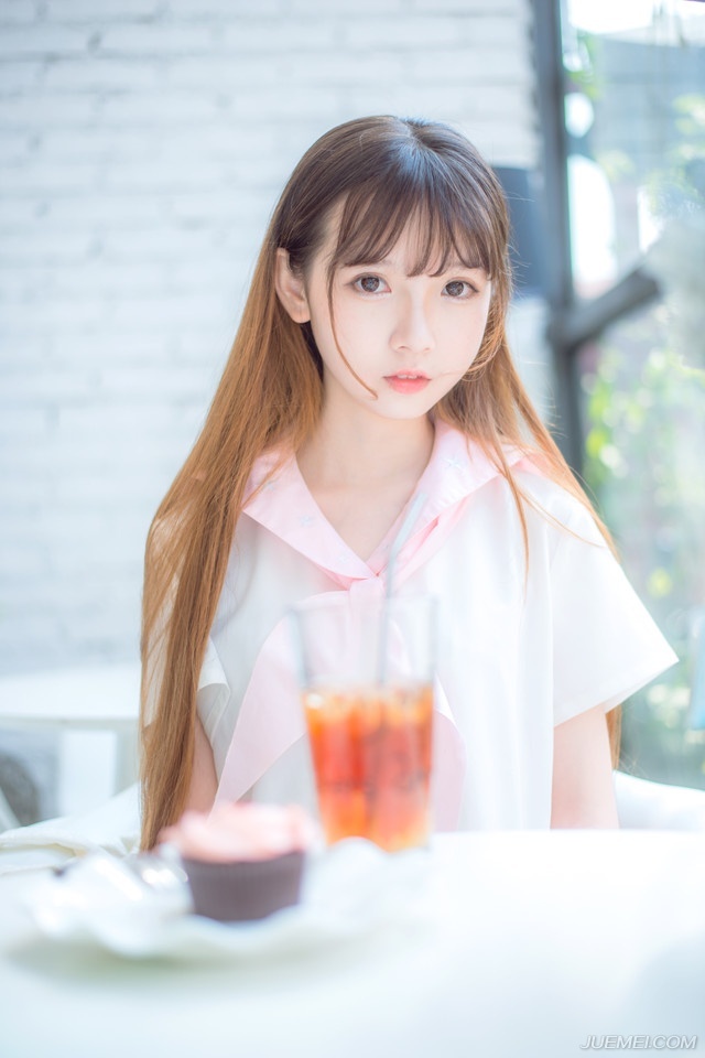 “我既然敢去，自然有足够的把握。”庞统站起来，微笑道：“你不会以为我这半年来什么都没做吧？”